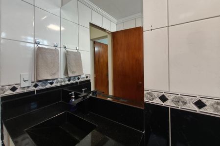 Apartamento à venda com 74m², 2 quartos e 1 vagaBanheiro