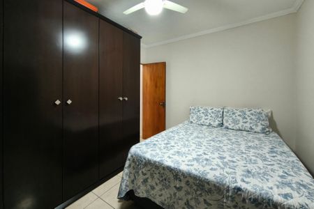 Apartamento à venda com 74m², 2 quartos e 1 vagaQuarto 2