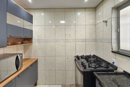 Apartamento à venda com 74m², 2 quartos e 1 vagaCozinha