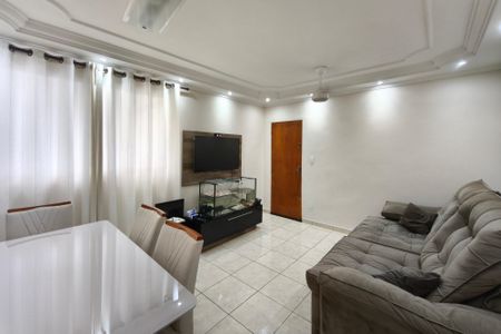 Apartamento à venda com 74m², 2 quartos e 1 vagaSala