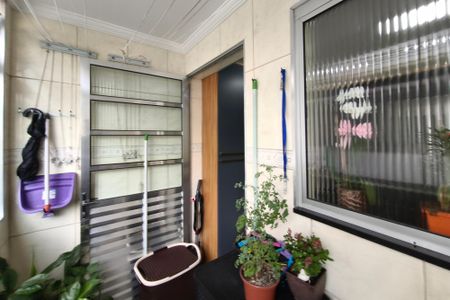 Apartamento à venda com 74m², 2 quartos e 1 vagaÁrea de Serviço