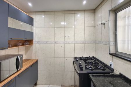 Apartamento à venda com 74m², 2 quartos e 1 vagaCozinha