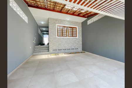 Casa à venda com 173m², 3 quartos e 2 vagasGaragem