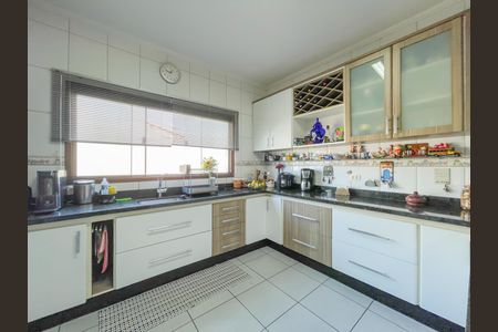 Casa à venda com 173m², 3 quartos e 2 vagasCozinha