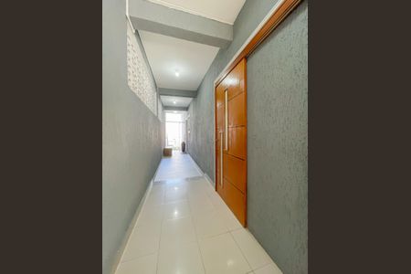 Casa à venda com 173m², 3 quartos e 2 vagasCorredor