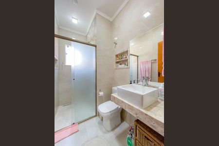 Casa à venda com 173m², 3 quartos e 2 vagasBanheiro da Suíte