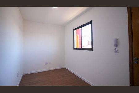 Apartamento para alugar com 34m², 2 quartos e sem vaga