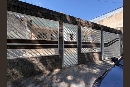 Casa para alugar com 273m², 3 quartos e 5 vagas Casa para alugar com 273m², 3 quartos e 5 vagasFachada