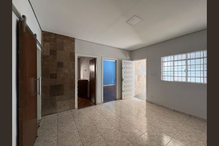 Casa para alugar com 273m², 3 quartos e 5 vagas Casa para alugar com 273m², 3 quartos e 5 vagasSala