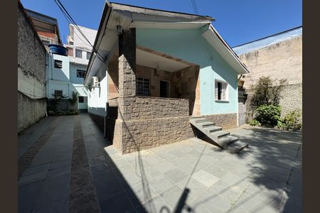 Casa para alugar com 273m², 3 quartos e 5 vagas Casa para alugar com 273m², 3 quartos e 5 vagasGaragem