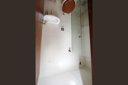 Apartamento para alugar com 185m², 4 quartos e 3 vagasBanheiro de serviço