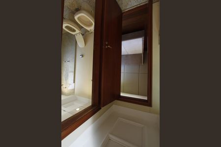 Apartamento para alugar com 185m², 4 quartos e 3 vagasBanheiro suite 1 e 3