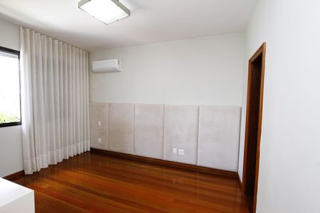 Apartamento para alugar com 185m², 4 quartos e 3 vagasQuarto 4 - Suíte