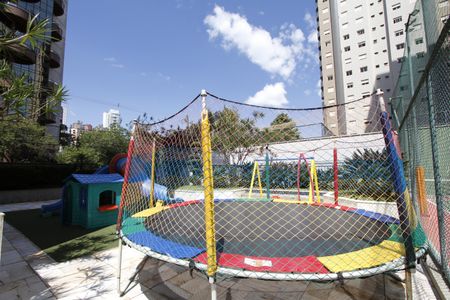 Apartamento para alugar com 185m², 4 quartos e 3 vagasÁrea comum - Playground