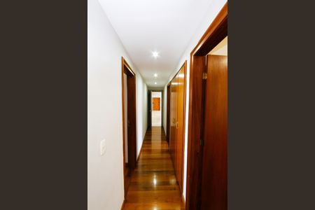 Apartamento para alugar com 185m², 4 quartos e 3 vagasCorredor