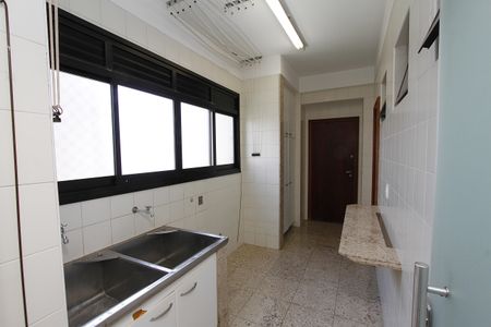 Apartamento para alugar com 185m², 4 quartos e 3 vagasÁrea de Serviço