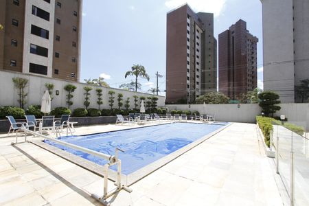 Apartamento para alugar com 185m², 4 quartos e 3 vagasÁrea comum - Piscina