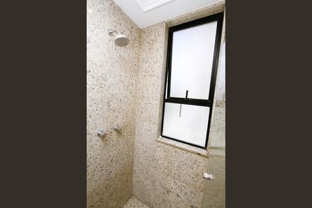 Apartamento para alugar com 185m², 4 quartos e 3 vagasBanheiro suite 1 e 3