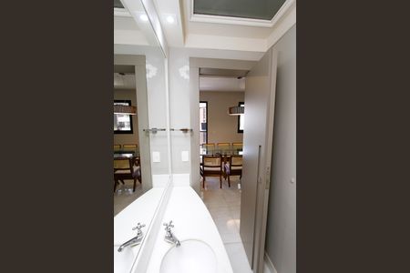 Apartamento para alugar com 185m², 4 quartos e 3 vagasLavabo