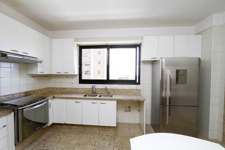 Apartamento para alugar com 185m², 4 quartos e 3 vagasCozinha
