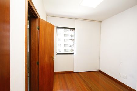 Apartamento para alugar com 185m², 4 quartos e 3 vagasQuarto 3 - Suíte