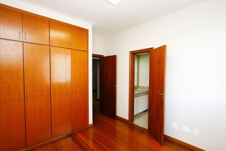 Apartamento para alugar com 185m², 4 quartos e 3 vagasQuarto 3 - Suíte