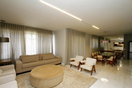 Apartamento para alugar com 185m², 4 quartos e 3 vagassala