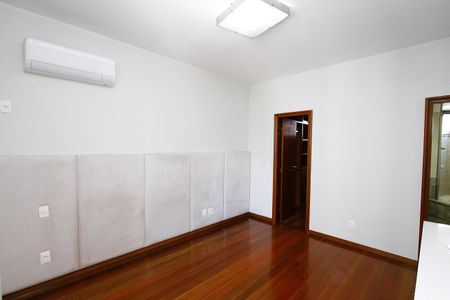 Apartamento para alugar com 185m², 4 quartos e 3 vagasQuarto 4 - Suíte