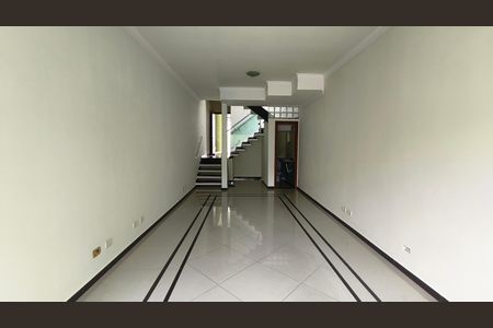Casa à venda com 192m², 4 quartos e 4 vagasSala