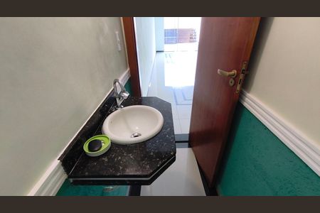 Casa à venda com 192m², 4 quartos e 4 vagasLavabo