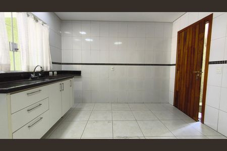 Casa à venda com 192m², 4 quartos e 4 vagasCozinha
