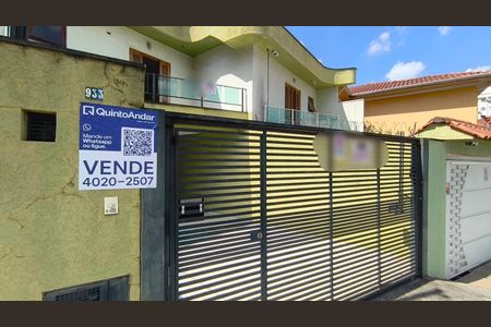 Casa à venda com 192m², 4 quartos e 4 vagasFachada + Plaquinha