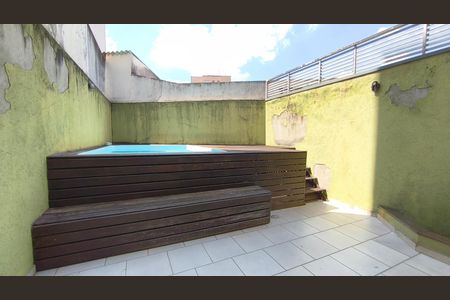 Casa à venda com 192m², 4 quartos e 4 vagasPiscina