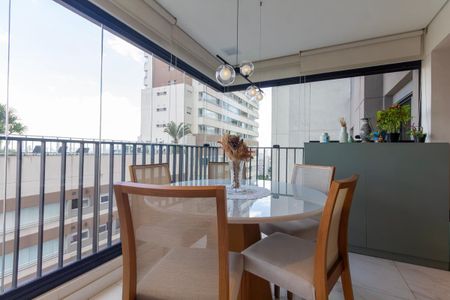 Apartamento à venda com 89m², 2 quartos e 2 vagas Apartamento à venda com 89m², 2 quartos e 2 vagasVaranda