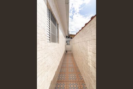 Casa à venda com 100m², 4 quartos e sem vaga Casa à venda com 100m², 4 quartos e sem vagaEntrada