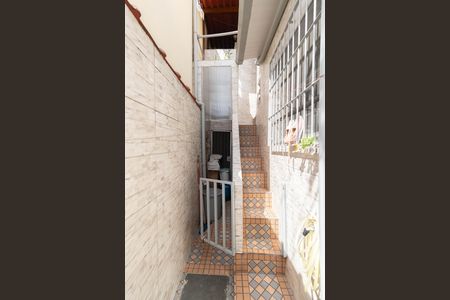 Casa à venda com 100m², 4 quartos e sem vaga Casa à venda com 100m², 4 quartos e sem vagaCorredor