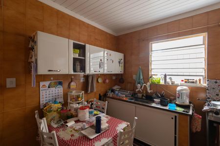 Casa à venda com 100m², 4 quartos e sem vaga Casa à venda com 100m², 4 quartos e sem vagaCozinha