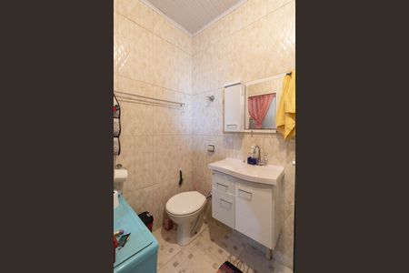 Casa à venda com 100m², 4 quartos e sem vaga Casa à venda com 100m², 4 quartos e sem vagaBanheiro