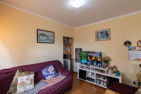 Sala de casa à venda com 4 quartos, 100m² em Vila Laís, São Paulo