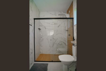 Casa para alugar com 100m², 3 quartos e 1 vaga Casa para alugar com 100m², 3 quartos e 1 vagaBanheiro da Suíte