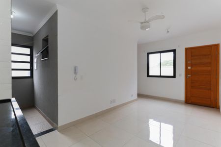 Sala/Cozinha de apartamento para alugar com 2 quartos, 44m² em Vila Dom Pedro Ii, São Paulo