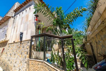 Casa para alugar com 157m², 3 quartos e 6 vagasGaragem