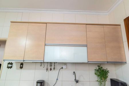 Casa para alugar com 157m², 3 quartos e 6 vagasCozinha - Armários