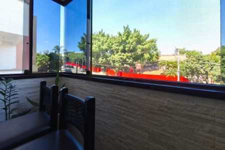 Apartamento à venda com 57m², 2 quartos e 1 vaga Apartamento à venda com 57m², 2 quartos e 1 vagaVaranda da Sala