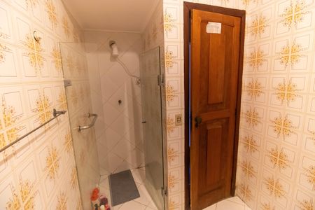 Casa à venda com 245m², 3 quartos e 7 vagas Casa à venda com 245m², 3 quartos e 7 vagasBanheiro Social