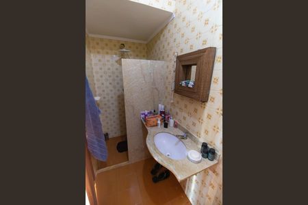 Casa à venda com 245m², 3 quartos e 7 vagas Casa à venda com 245m², 3 quartos e 7 vagasBanheiro da Suíte