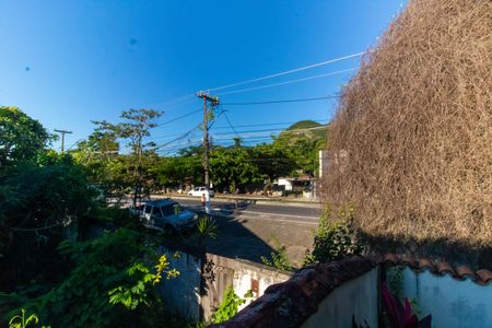 Vista da Sala de casa à venda com 3 quartos, 523m² em Itaipu, Niterói
