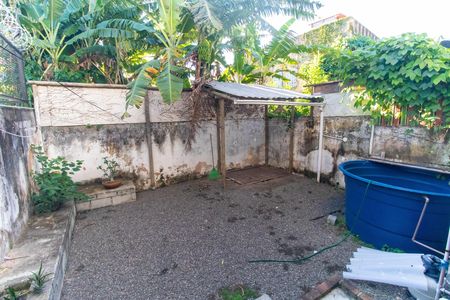 Casa à venda com 245m², 3 quartos e 7 vagas Casa à venda com 245m², 3 quartos e 7 vagasÁrea externa