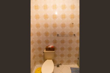 Casa à venda com 245m², 3 quartos e 7 vagas Casa à venda com 245m², 3 quartos e 7 vagasBanheiro Social