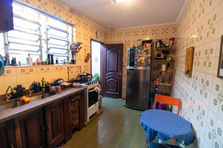Casa à venda com 245m², 3 quartos e 7 vagas Casa à venda com 245m², 3 quartos e 7 vagasCozinha